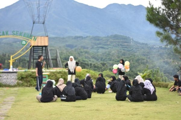 Gambar 1. (Foto saat fun games)